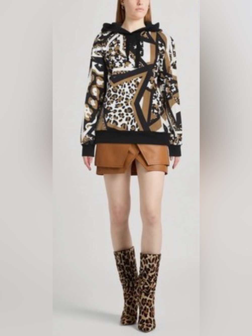 NWT/Dolce & Gabbana Brown, Black and White Star & Leopard Print Hoodie - size 42